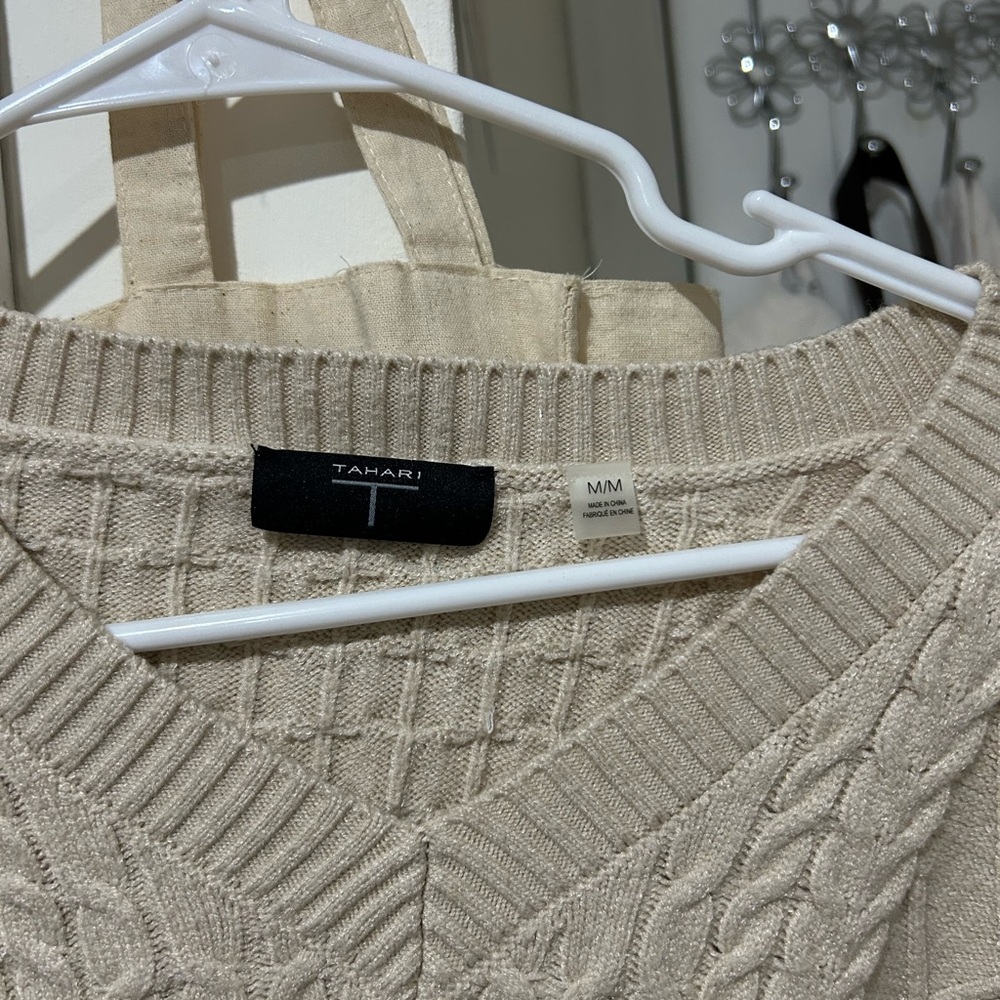 Sweater - Picture 2 of 3